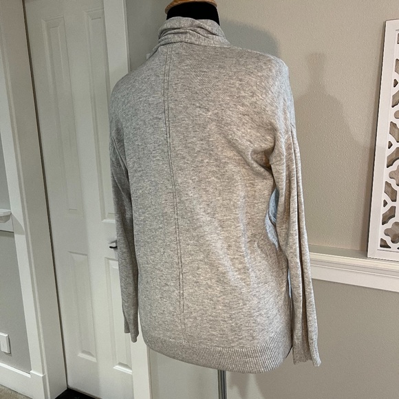 Gray Cardigan - Picture 7 of 8